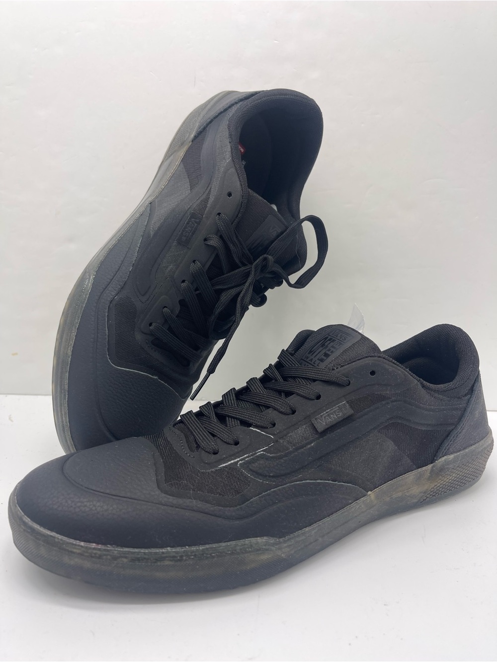 Vans Men’s Ave Leather Black
VN0A5JIBBLK Sneakers - Picture 14 of 15